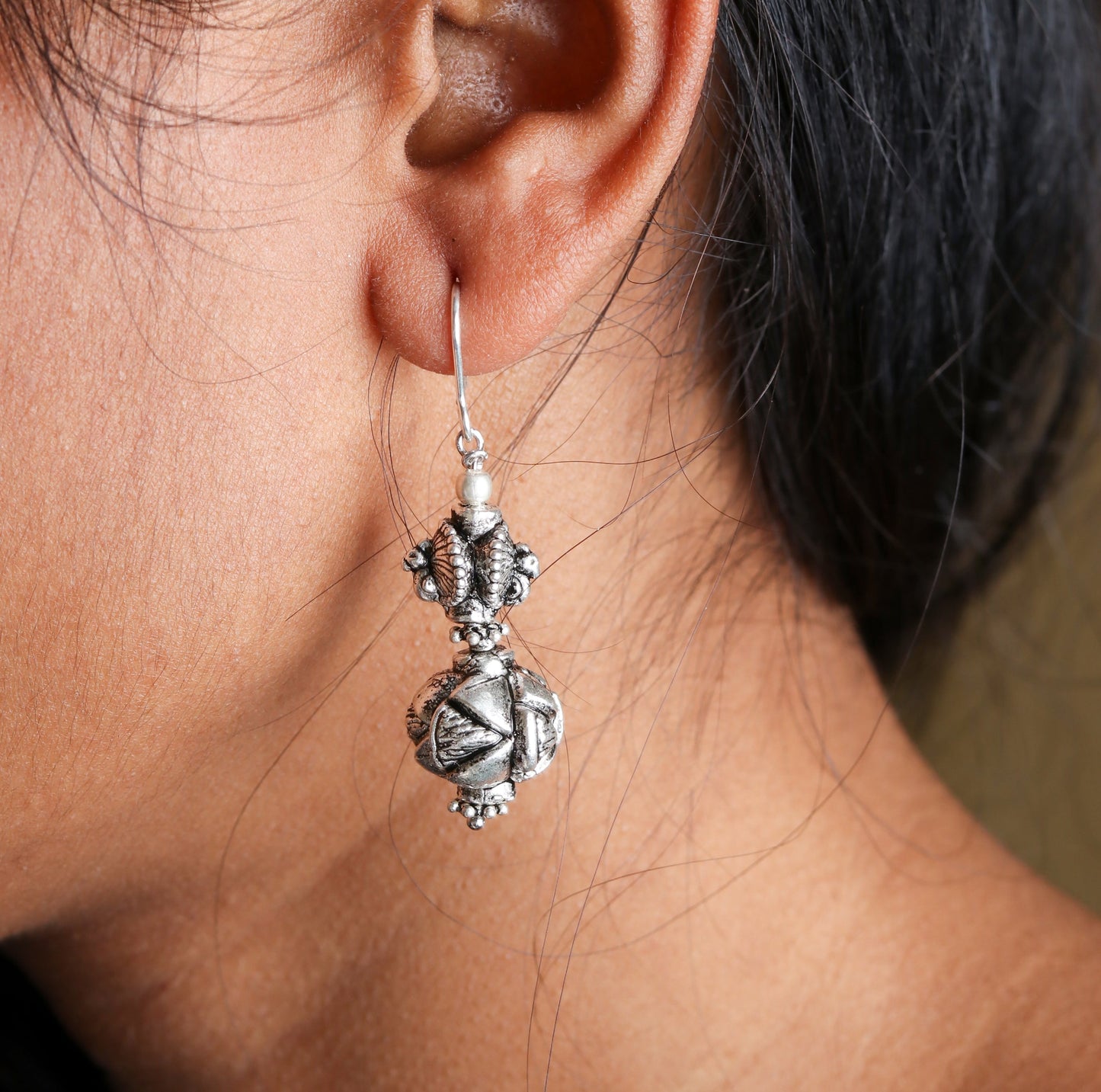 Carved Ball Peacock Hooks-4