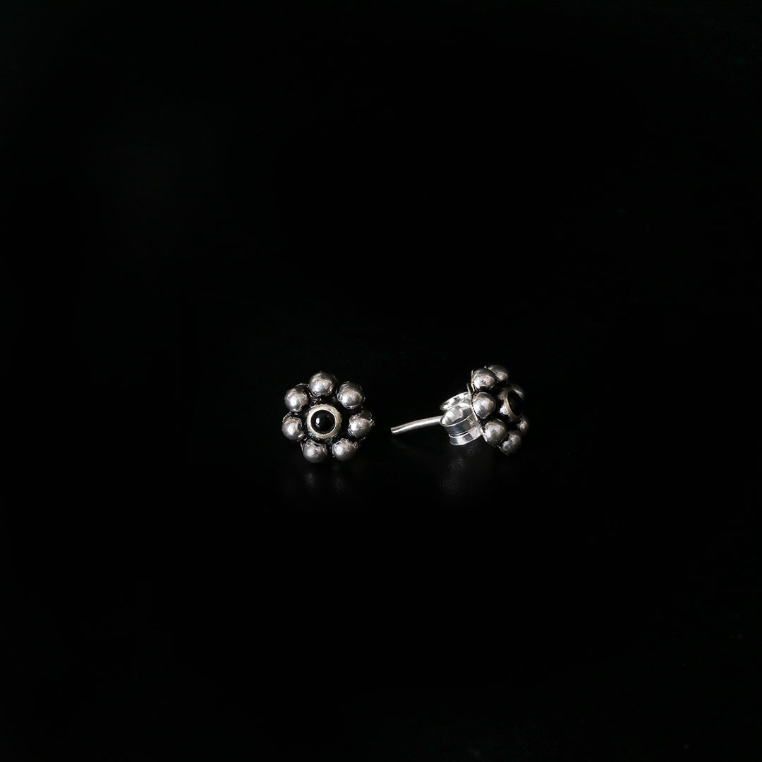 Black Kudi Studs-2