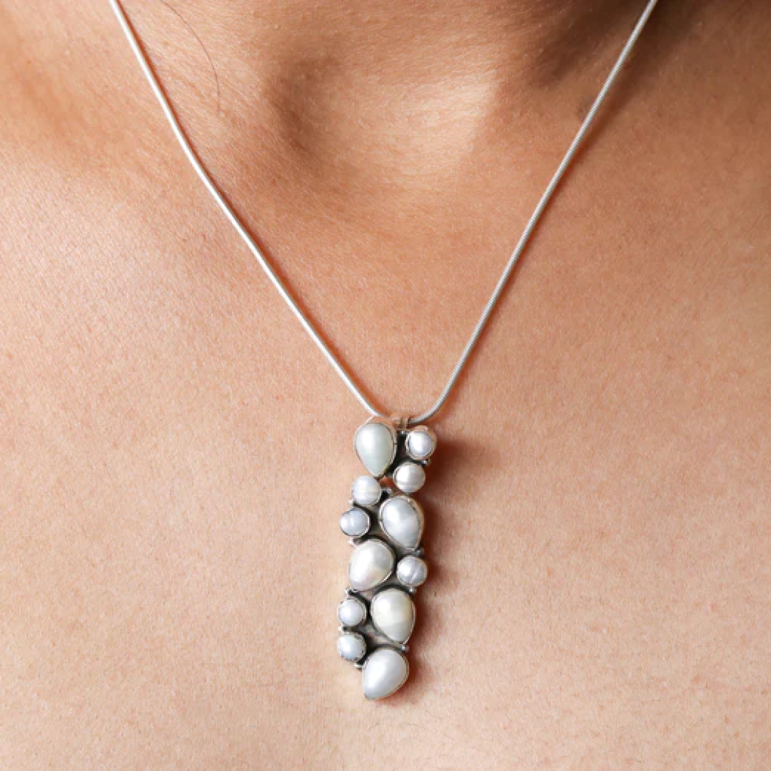 Abstract Pearl Pendant-1