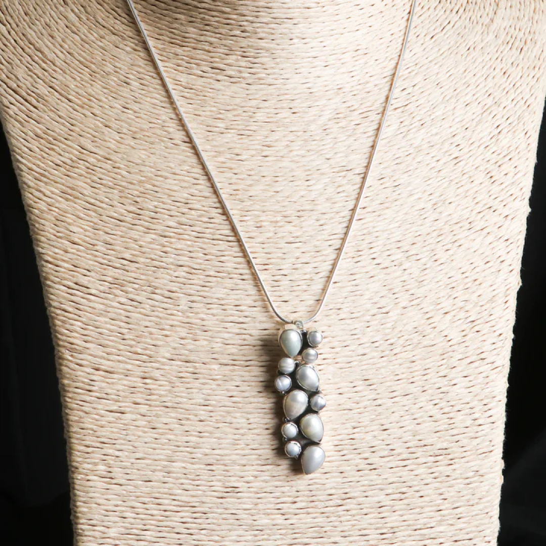 Abstract Pearl Pendant-4