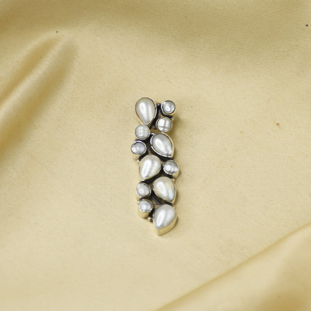 Abstract Pearl Pendant-2